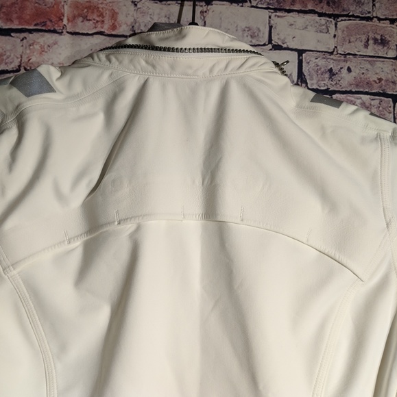 Lululemon Feelin Frosty Jacket 6 White - Picture 6 of 8